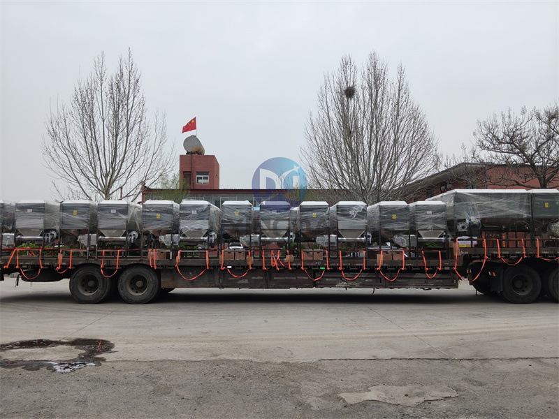 20̨�л����豸��Һ�����������ֳ�